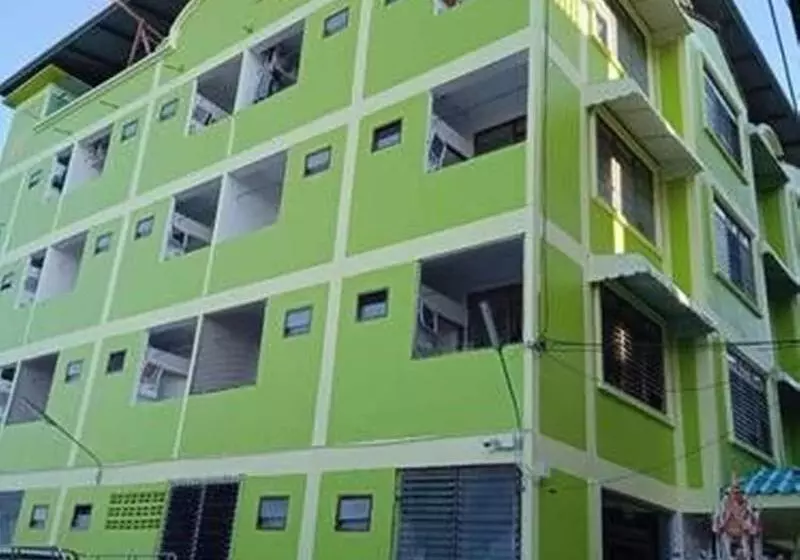 ホテル Natcha Place Thammasat Rangsit