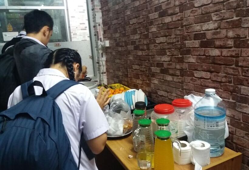 هتل Natcha Place Thammasat Rangsit