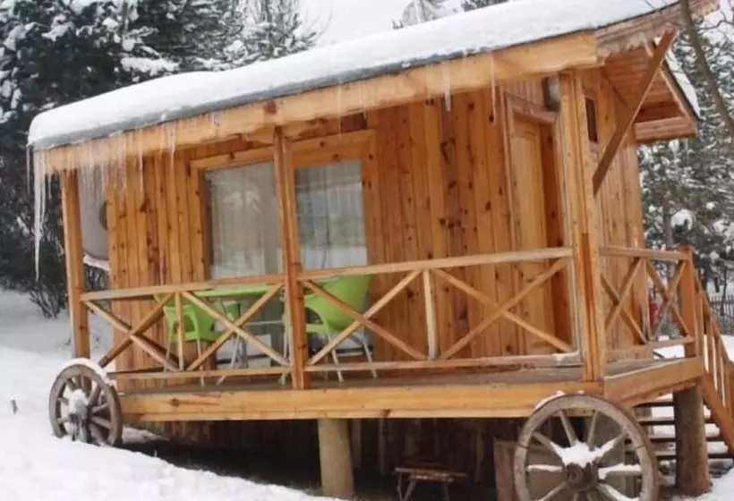 Hotelli Nesilce Tatil Koyu