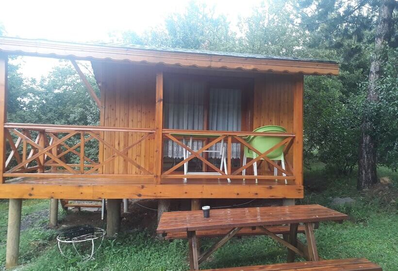 בית מלון כפרי Nesilce Tatil Koyu