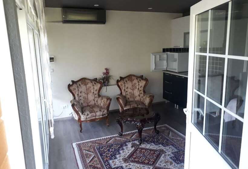 בית מלון כפרי Nesilce Tatil Koyu