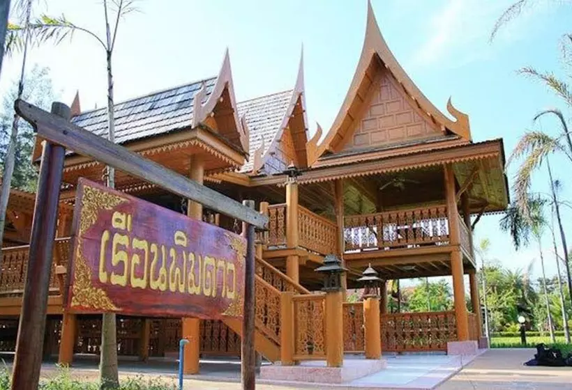 هتل Nongwuaso Resort
