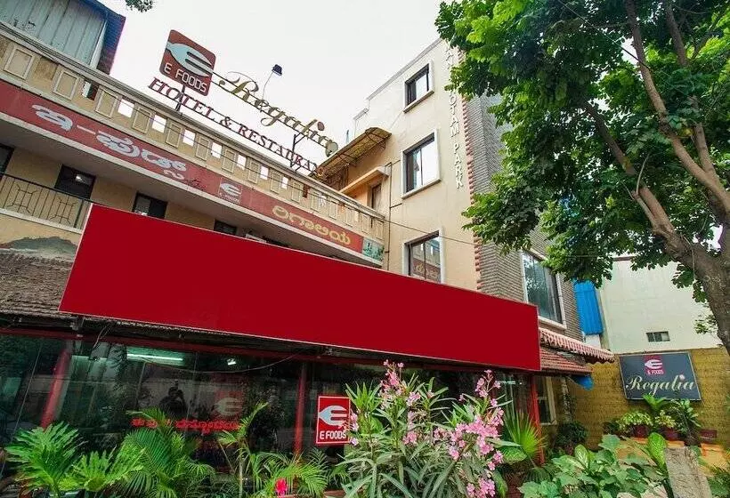 Hotelli Oyo 16661 E Foods