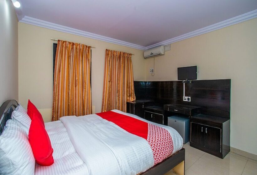 فندق Oyo 16661 E Foods