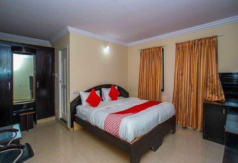 فندق Oyo 16661 E Foods