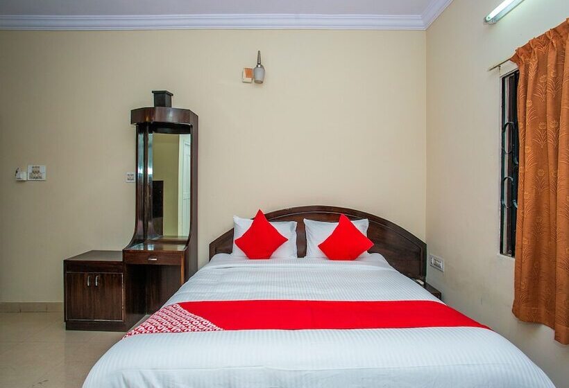 فندق Oyo 16661 E Foods