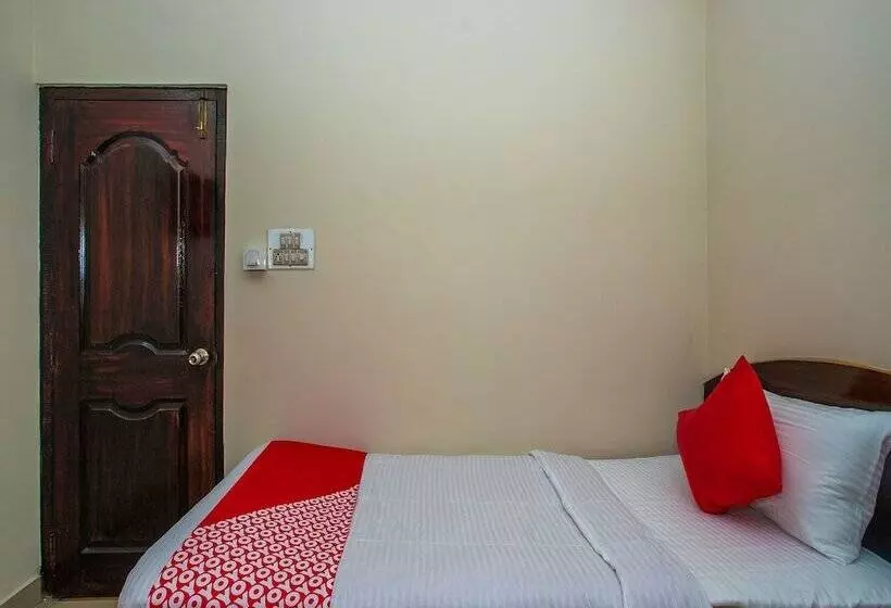 Hotelli Oyo 16661 E Foods