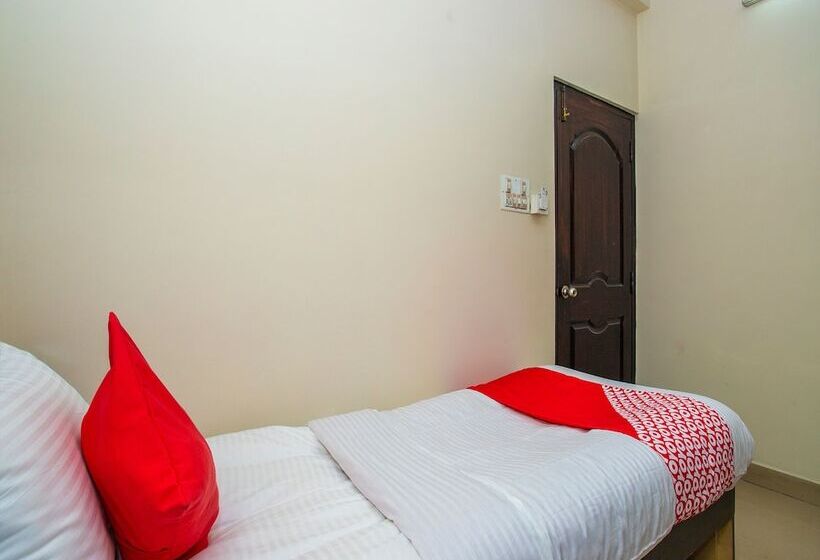 فندق Oyo 16661 E Foods