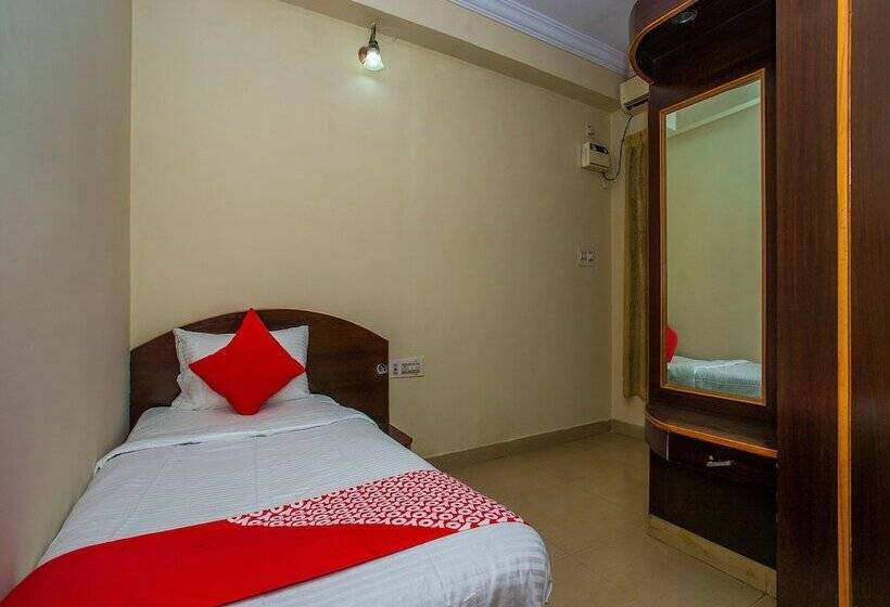 فندق Oyo 16661 E Foods