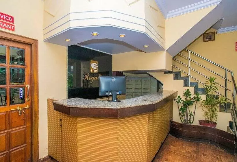 Hotelli Oyo 16661 E Foods