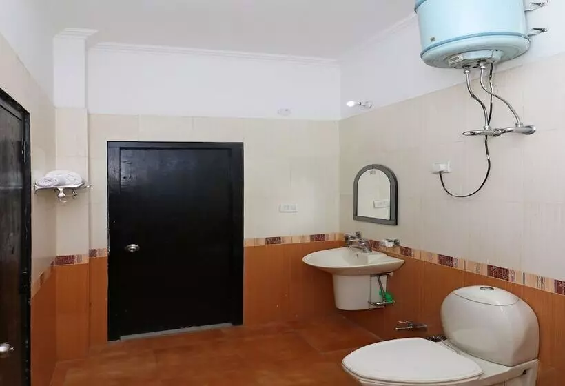 هتل Oyo Home 14097 Modern 1bhk