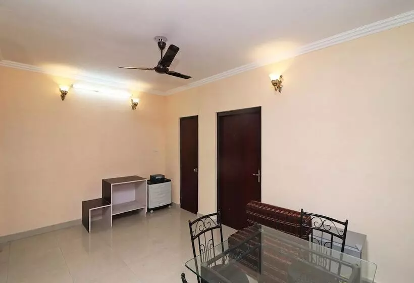 هتل Oyo Home 14097 Modern 1bhk