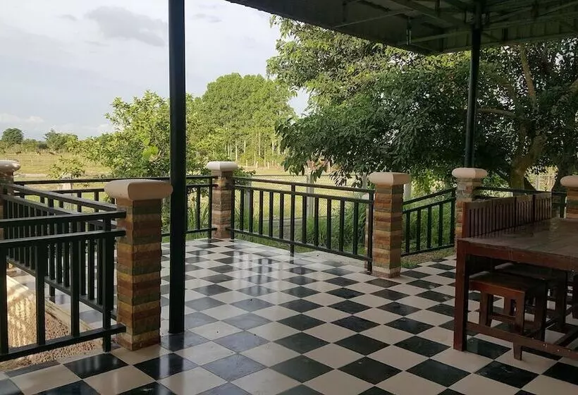 Hotelli Pings Farmstay