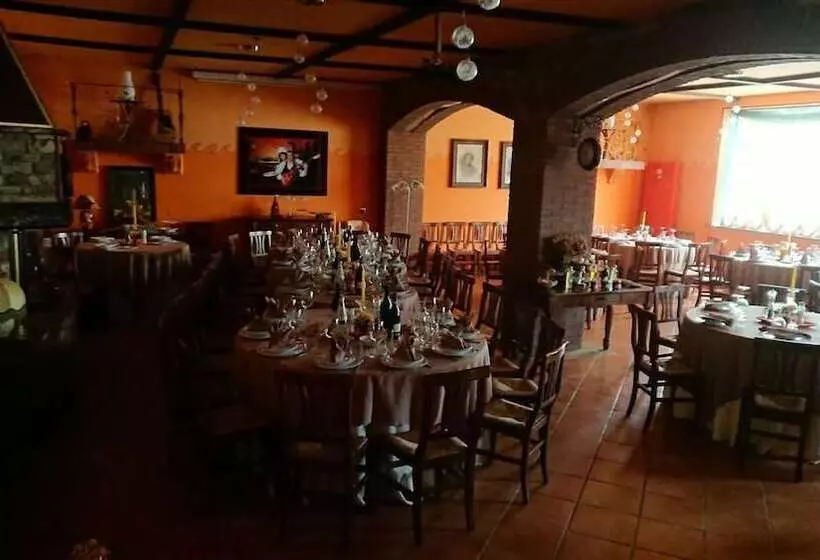 Maaseutuhotelli Agriturismo Alpi