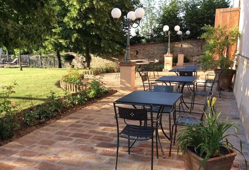 Maaseutuhotelli B&b & Residence Corte Bebbi