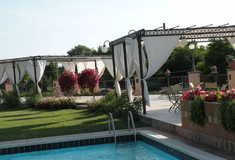 Maaseutuhotelli B&b & Residence Corte Bebbi