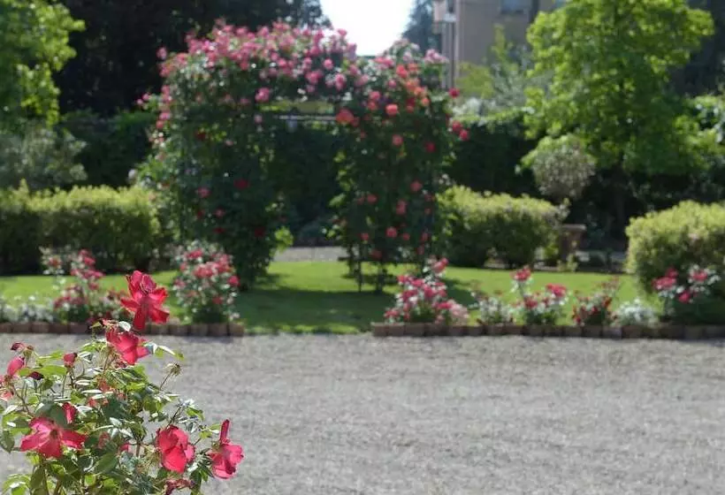 Maaseutuhotelli B&b & Residence Corte Bebbi