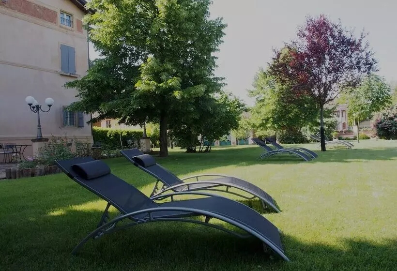 Maaseutuhotelli B&b & Residence Corte Bebbi