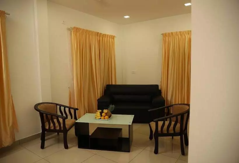 Hotelli Sunstar Residency & Food Plaza Pala