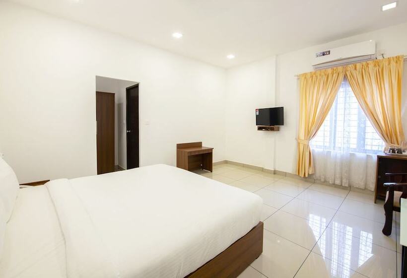 בית מלון כפרי Sunstar Residency & Food Plaza Pala