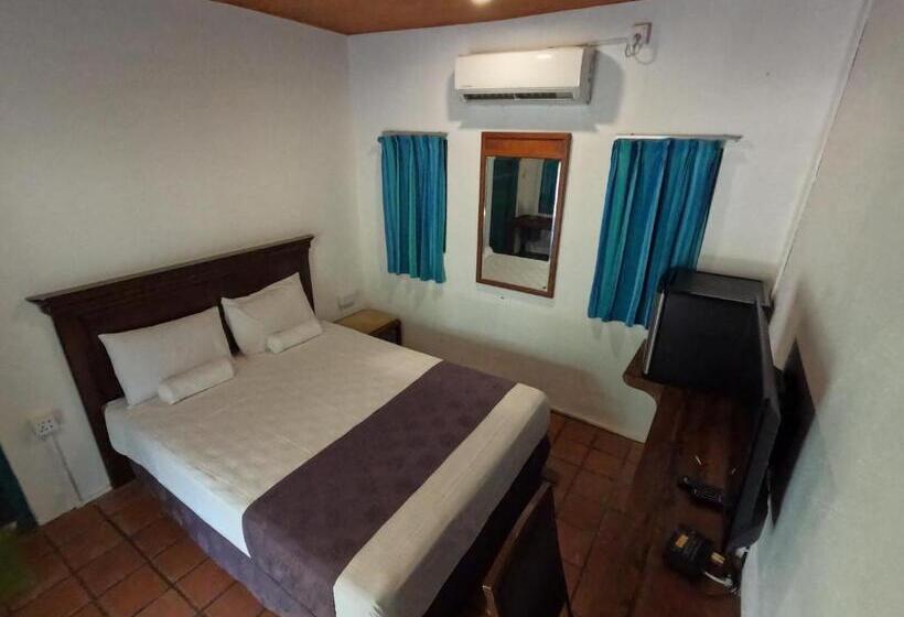 Hotel The Cove Pasikuda