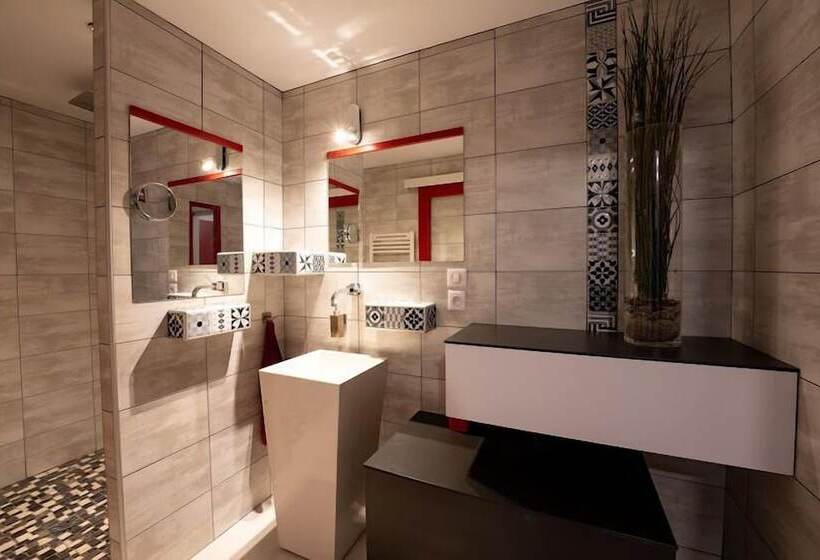 פנסיון Au Hangar