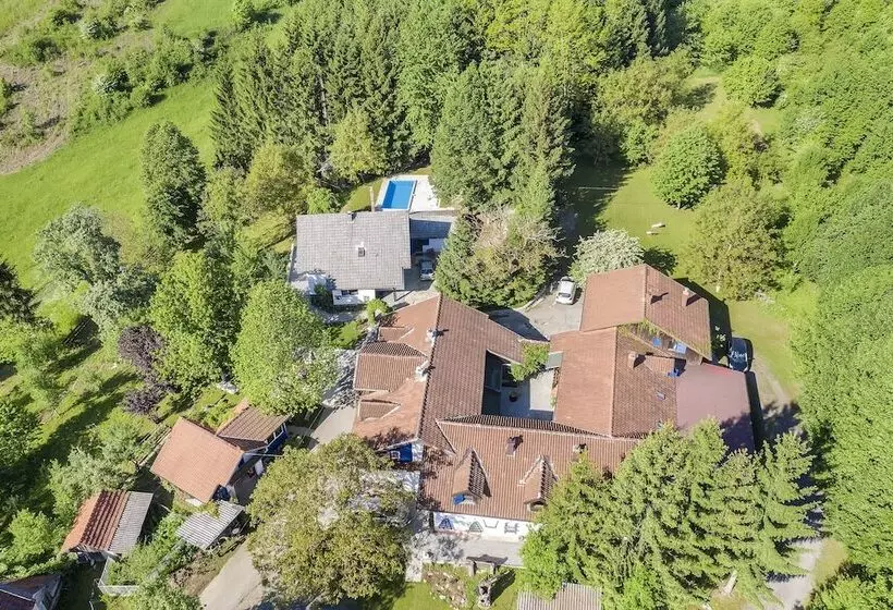 Majatalo Guest House Sara Latin