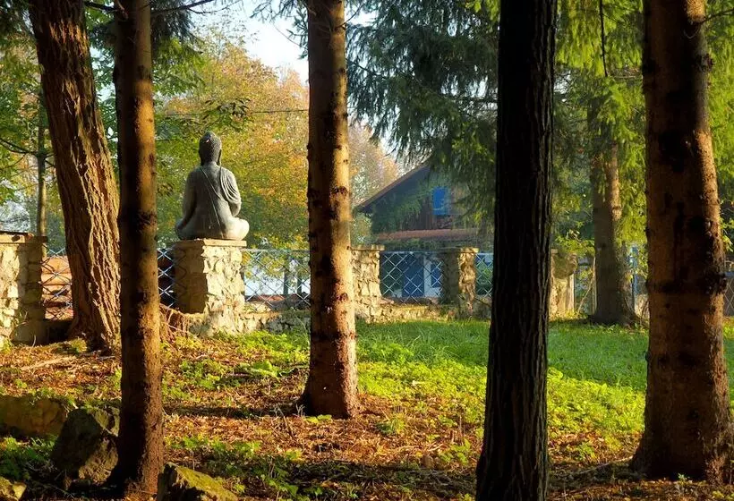 Majatalo Guest House Sara Latin