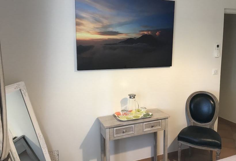 Пансион La Monière Chambres D Hôtes