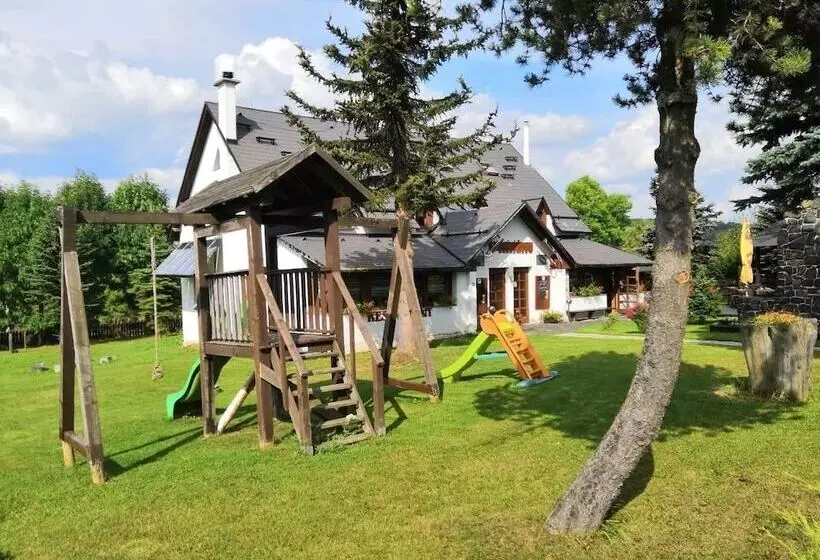 Majatalo Penzion U Křížku