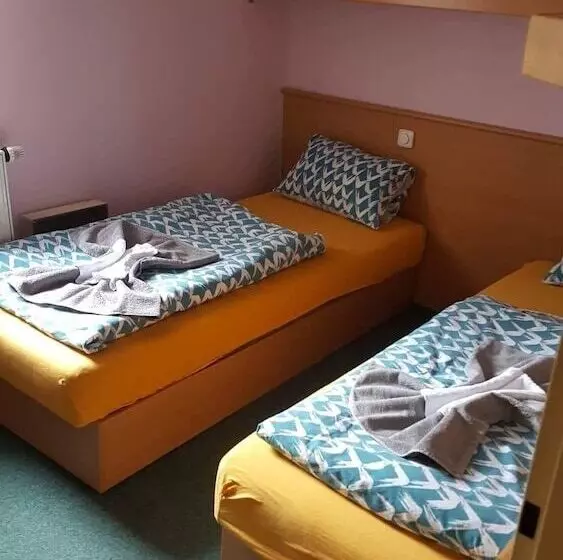 Majatalo Penzion U Křížku