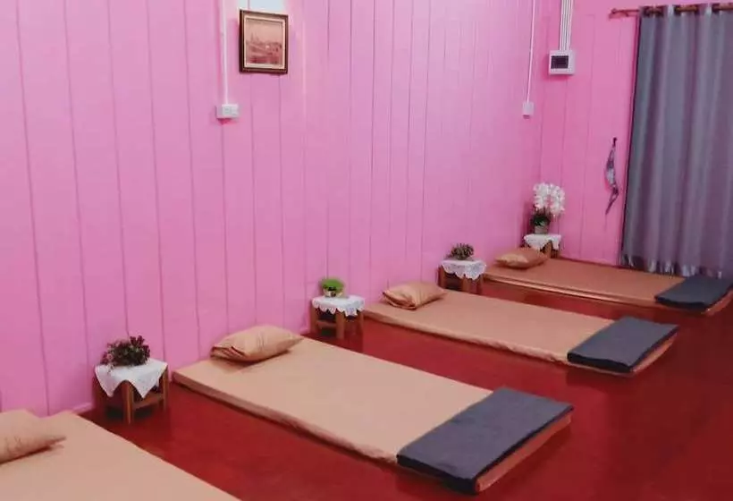 Retkeilymaja Rub Lom Chom Klong Homestay