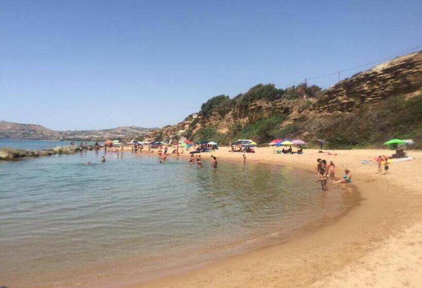 住宿加早餐  Carrubella Santa Zita