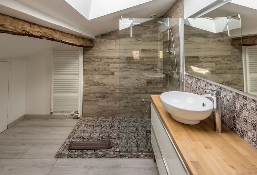 住宿加早餐  La Vigneraie De Laura