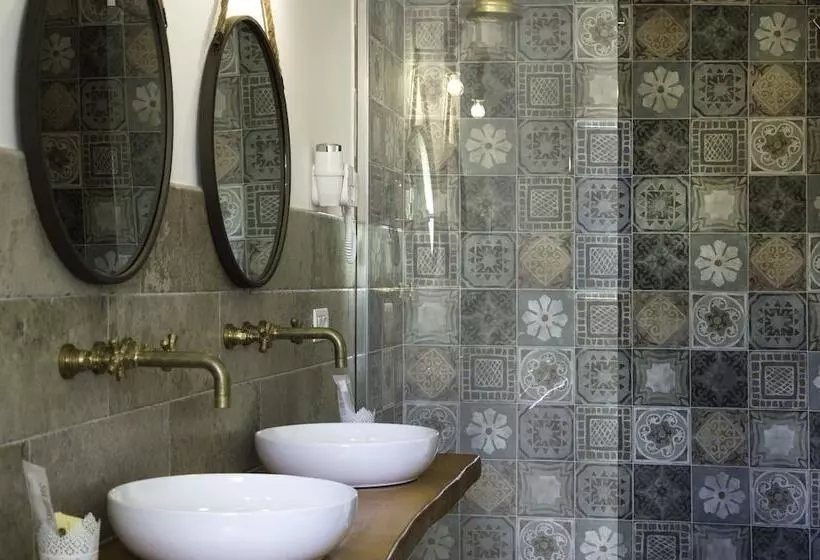 Aamiaismajoitus (B&B) Villa De Lua Boutique