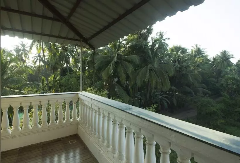 Hotelli Blue Roof Sea Side