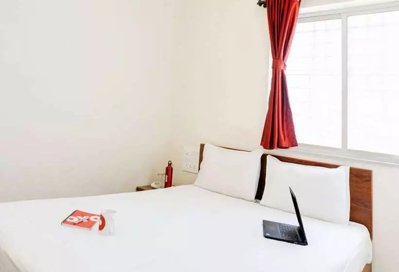 ホテル Oyo Living 26804 Luxurious Studio Rooms