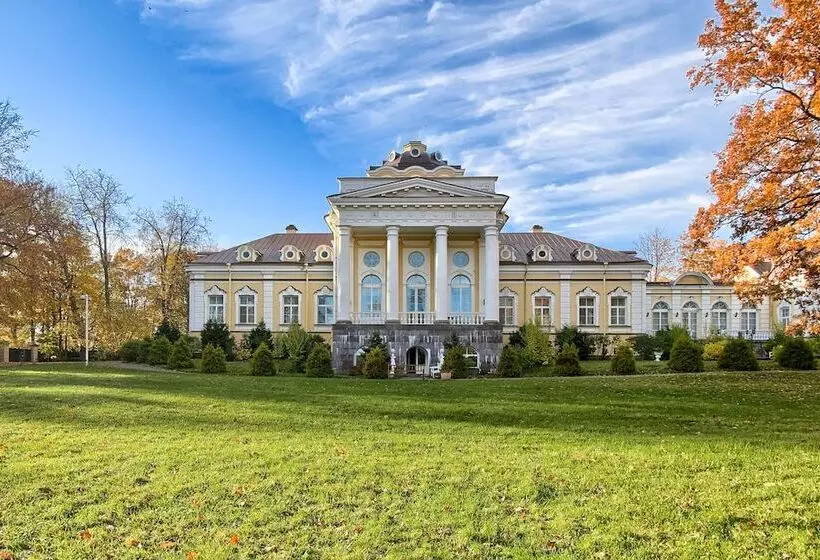 ホテル Palace Yelizavetino