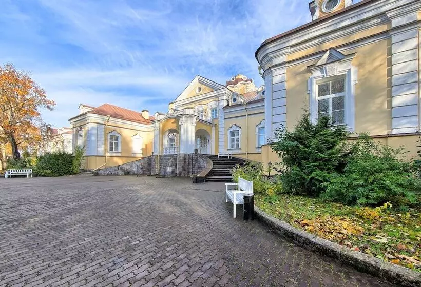 ホテル Palace Yelizavetino