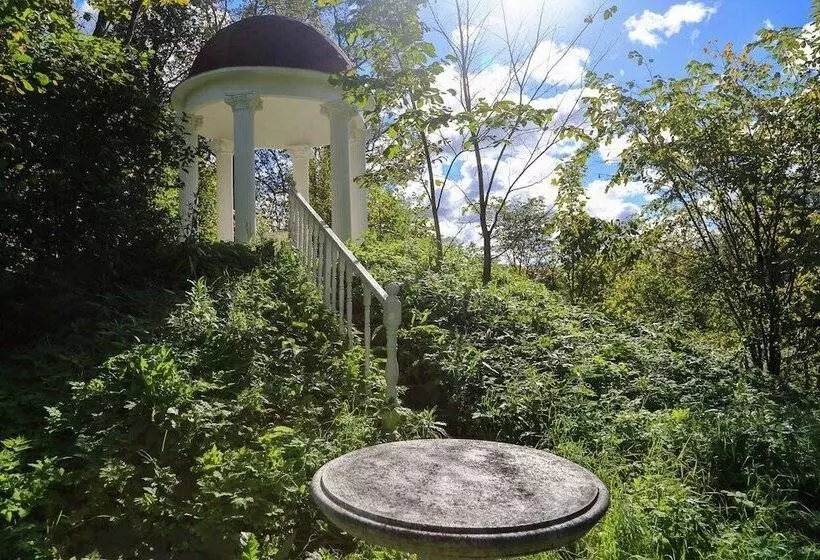 ホテル Palace Yelizavetino