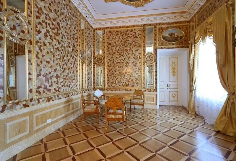 ホテル Palace Yelizavetino