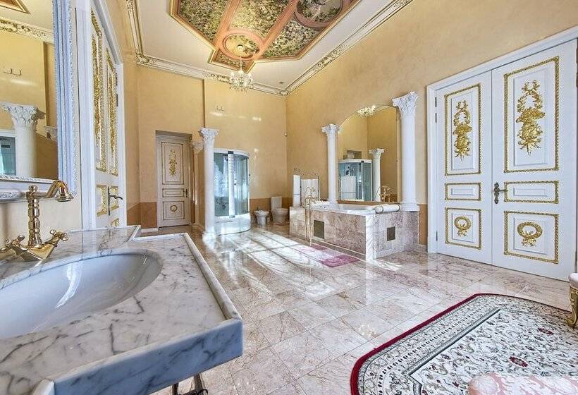 호텔 Palace Yelizavetino