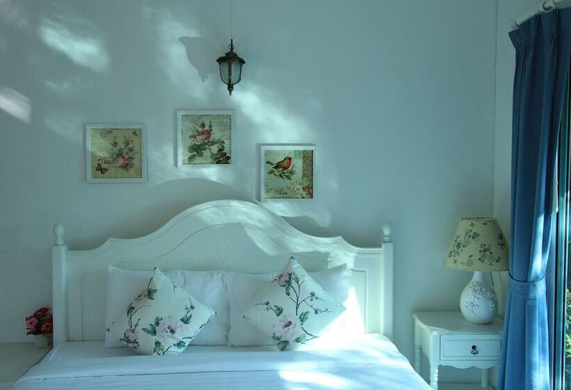 בית מלון כפרי The Natural Garden Khao Soi Dao