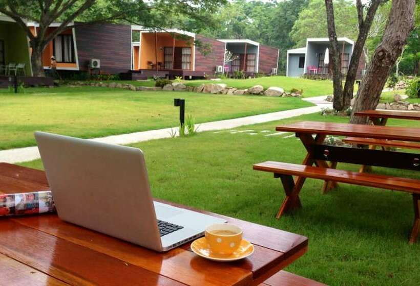 בית מלון כפרי The Park Adventure