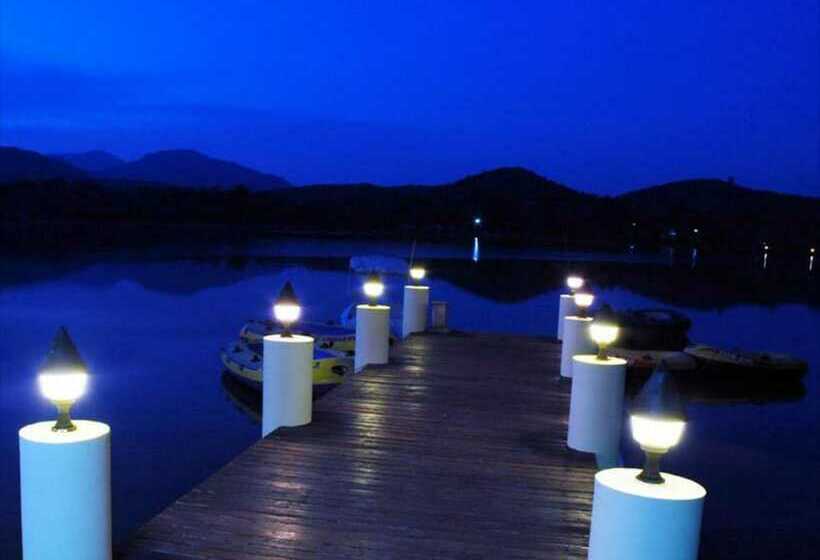 בית מלון כפרי The Park Adventure