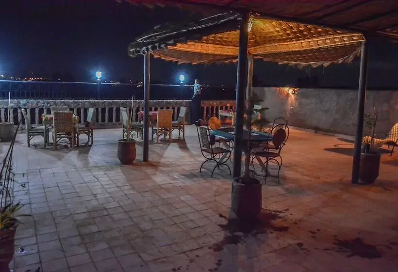 پانسیون Dar Nadia Bendriss