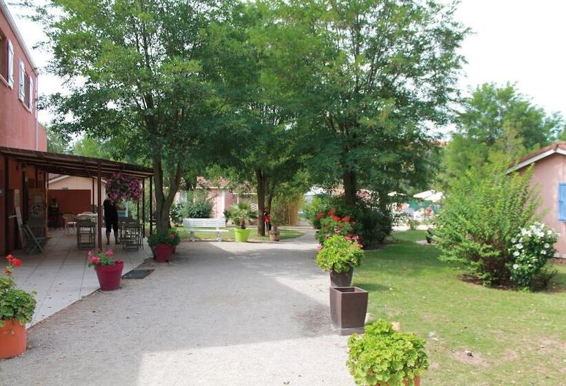 リゾートホテル Le Hameau Des Genets