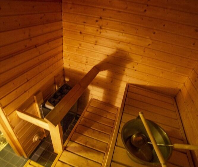 Kuukkeli Apartments Teerenpesue F 46