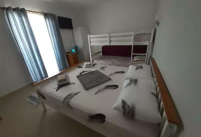 ベッドアンドブレックファースト Nesti Relax Home