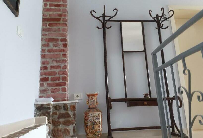 مبيت وإفطار Nesti Relax Home